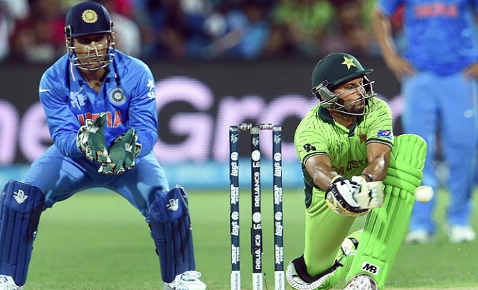 India మాతో ఆడకపోతే బాగుండు.. వాళ్లు దారుణంగా ఓడిస్తారు – పాక్ మాజీ క్రికెటర్ భయాందోళన