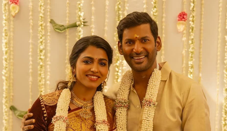 Vishal Engagement | విశాల్ - ధన్షికా ఎంగేజ్మెంట్.. 4 Vishal Engagement | విశాల్ – ధన్షికా ఎంగేజ్మెంట్..