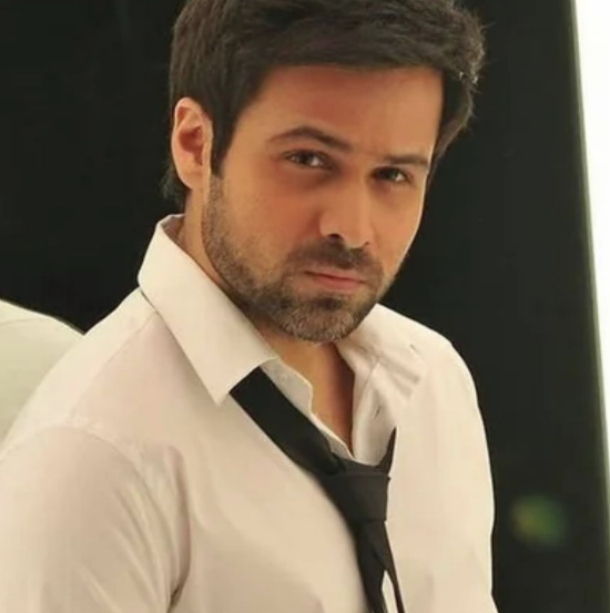 Emraan Hashmi ఓజీ విలన్ సంచలన కామెంట్స్.. సెట్స్కు రాని ఆ యాక్టర్స్ ఎవరు? 3 Emraan Hashmi