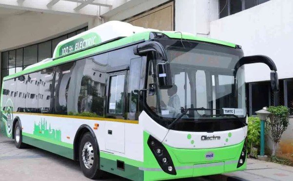 TGSRTC వినూత్న కార్యక్రమం: బండ్లగూడ డిపోలో ప్రయాణికులకు స్వాగతం ప్రారంభం 3 TGSRTC