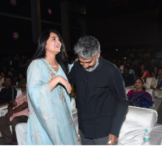 SS Rajamouli on Anushka Shetty అనుష్క ఎథెరియల్ బ్యూటీ.. కళ్ల గురించి ప్రభాస్ కామెంట్!... 3 SS Rajamouli on Anushka Shetty