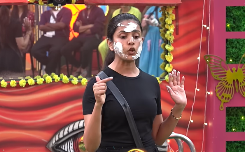 Bigg Boss Telugu 9 Promo థానూజా గౌడా రామ్యా దివ్వల, మధురి మీద గట్టి కౌంటర్... 8 Bigg Boss Telugu 9 Promo