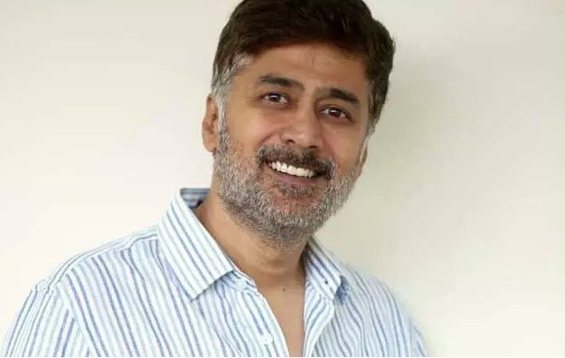 Rahul Ravindran Chunni Hug Controversy